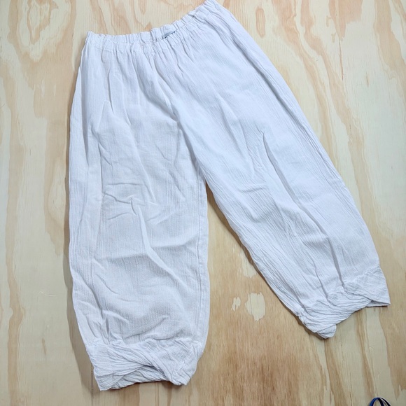 Oh My Gauze! Pants - Oh My Gauze White Cotton Gauze Balloon Crop Pants Elastic Waist Lagenlook